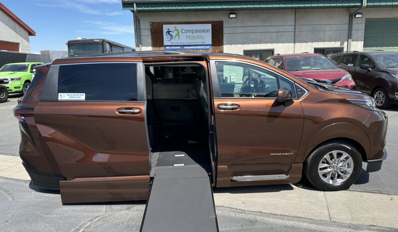 2024 Toyota Sienna Hybrid XLE Plus AWD | The New Vantage Mobility Northstar Wheelchair Accessible Conversion